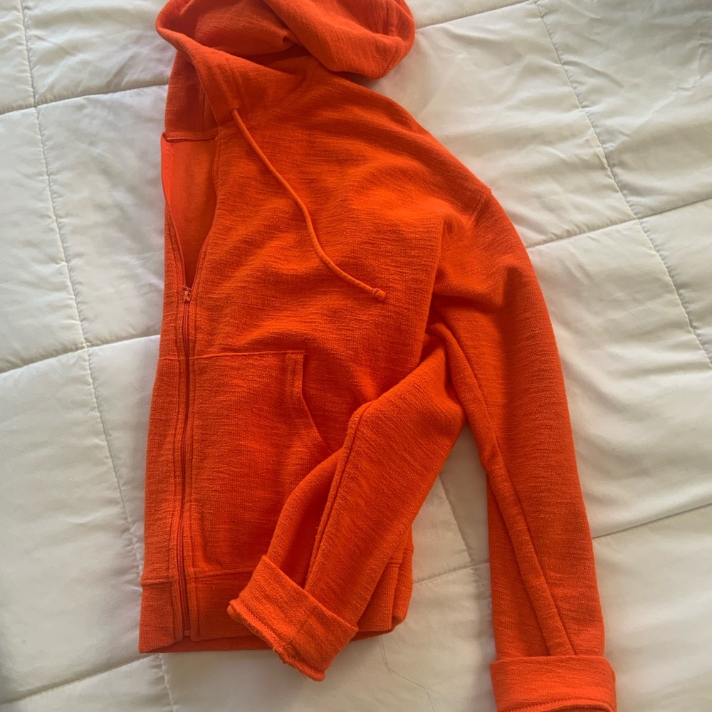 Women’s ON zip lightweight sweatshirt